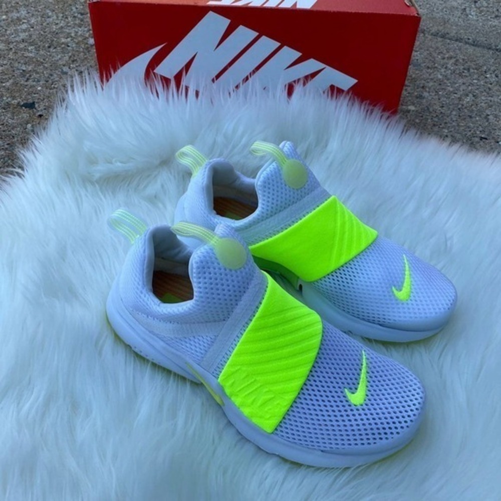 NIKE x PRESTO EXTREME GS 5Y or 6.5 Womens